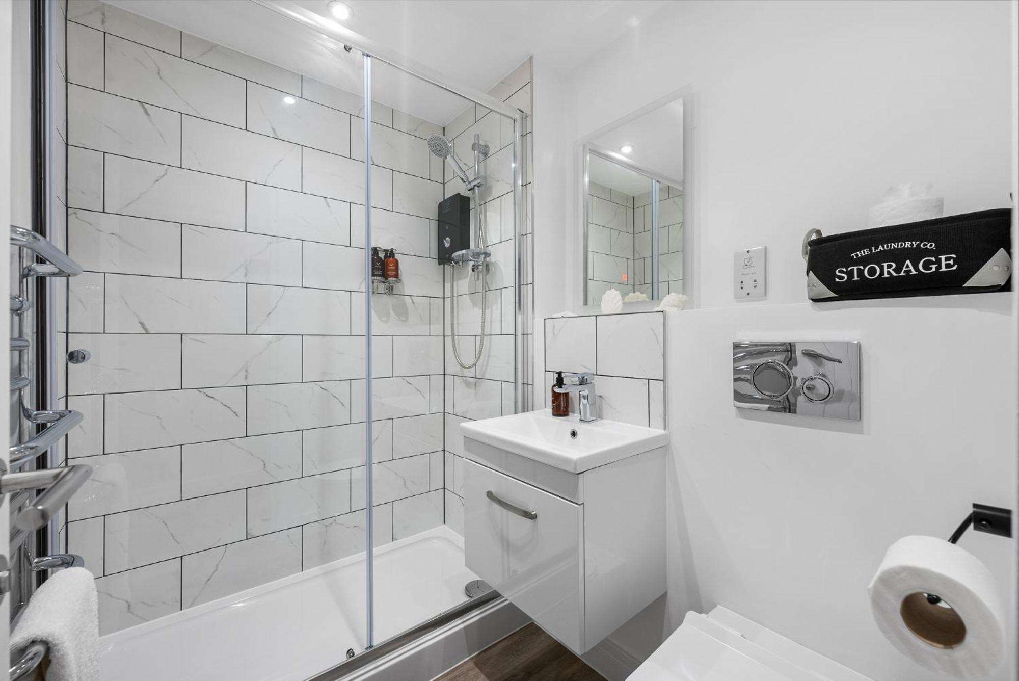 1 Bedroom Chic, City Centre, Cosy & Stunning Apartment In Southampton, Sleeps 4, Summer Special Offer - By Blue Puffin Stays Екстер'єр фото