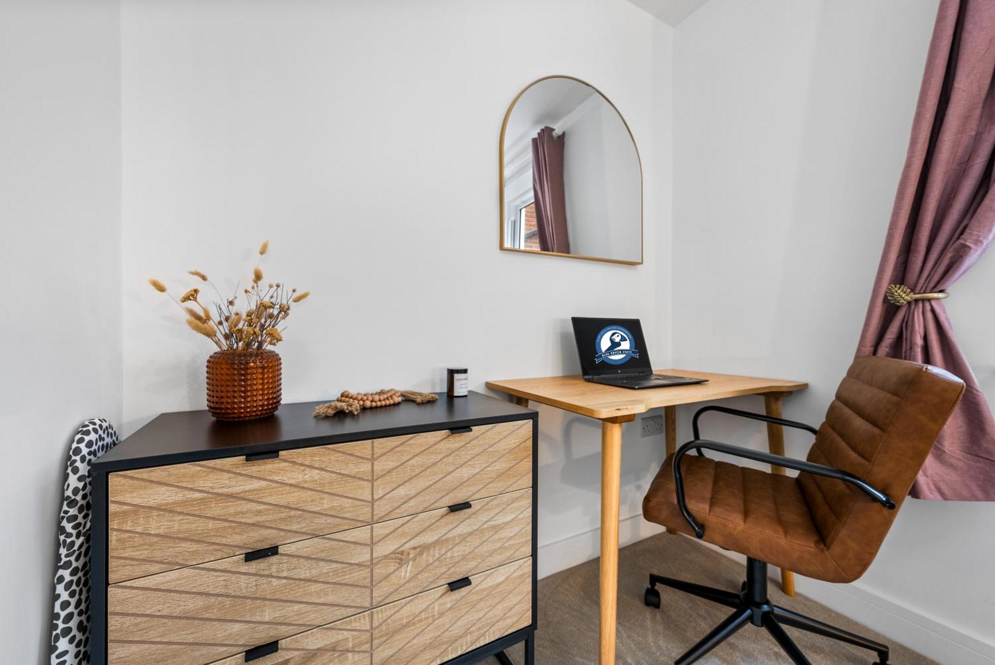 1 Bedroom Chic, City Centre, Cosy & Stunning Apartment In Southampton, Sleeps 4, Summer Special Offer - By Blue Puffin Stays Екстер'єр фото