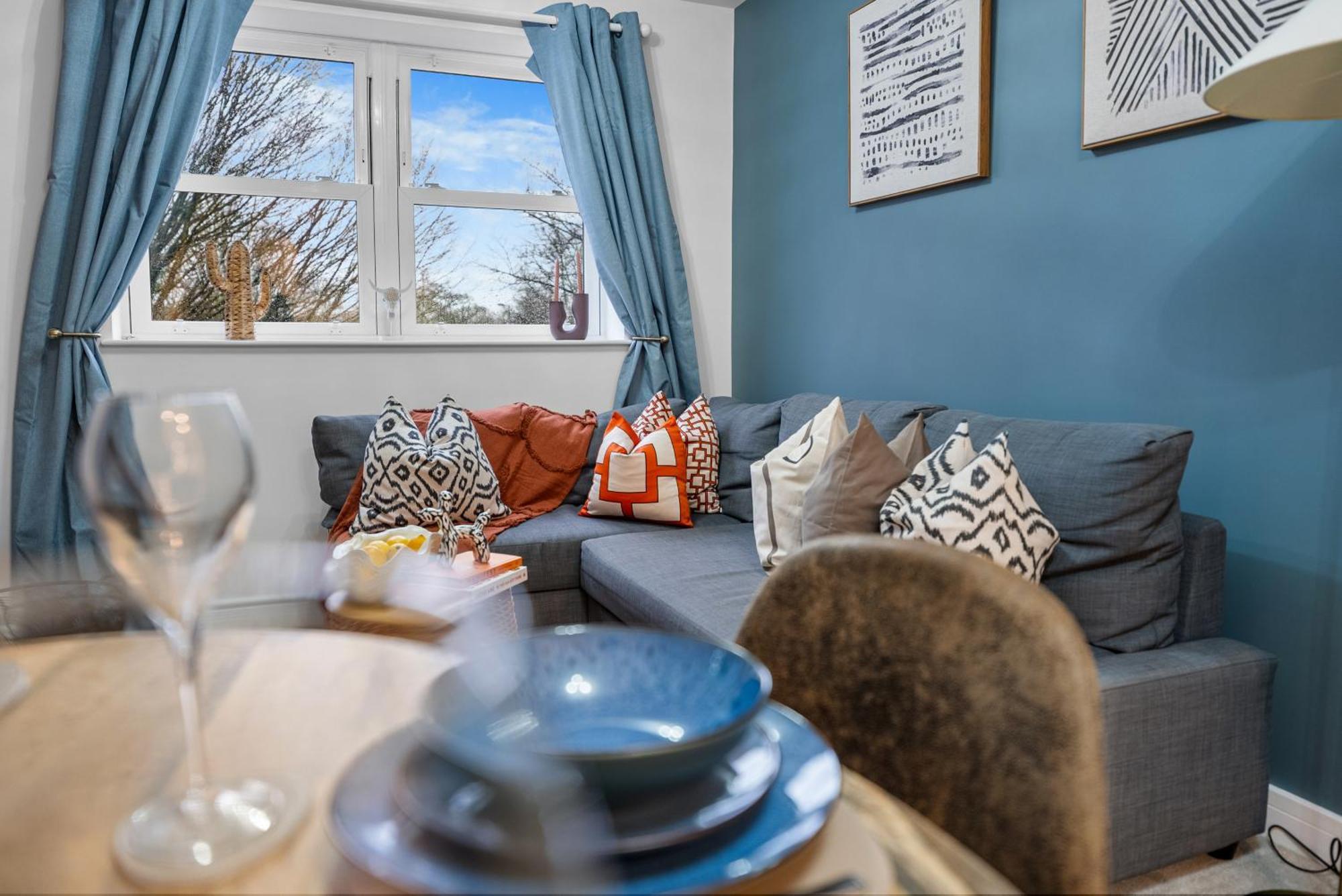1 Bedroom Chic, City Centre, Cosy & Stunning Apartment In Southampton, Sleeps 4, Summer Special Offer - By Blue Puffin Stays Екстер'єр фото